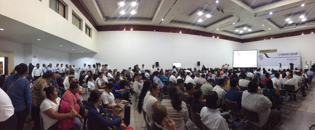 #ACurarAMéxico Con lleno total, arrancan en #Chiapas los #ForosDeSalud2018 convocados por <a href="/PartidoMorenaMx/">Morena</a> a través del <a href="/senadomexicano/">Senado de México</a>; el coordinador estatal <a href="/pacoortegar/">Francisco Ortega</a> agradece la numerosa asistencia
