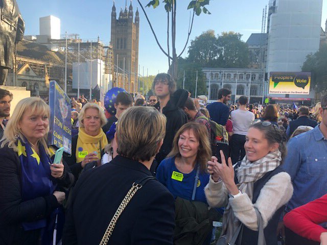 eddieizzard's tweet photo. Today I marched for a #peoplesvote with @peoplesvote_uk against a hard and vicious Brexit. Britain can’t go forwards if we’re going backwards and Brexit is backwards. https://t.co/Btb8BkSiXz
