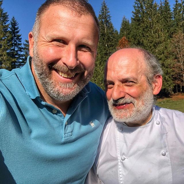 This guy! Corrado Assenza, the legendary pastry chef from Sicily, as seen on Chef’s table! Served a 9-course breakfast menu at the picturesque Lago Di Fusine!
#jokuti_italy
#foodie #einprosit2018 #breakfast #pastrychef #chefstable #corradoassenza #sicilianfood #cucinaitalian…