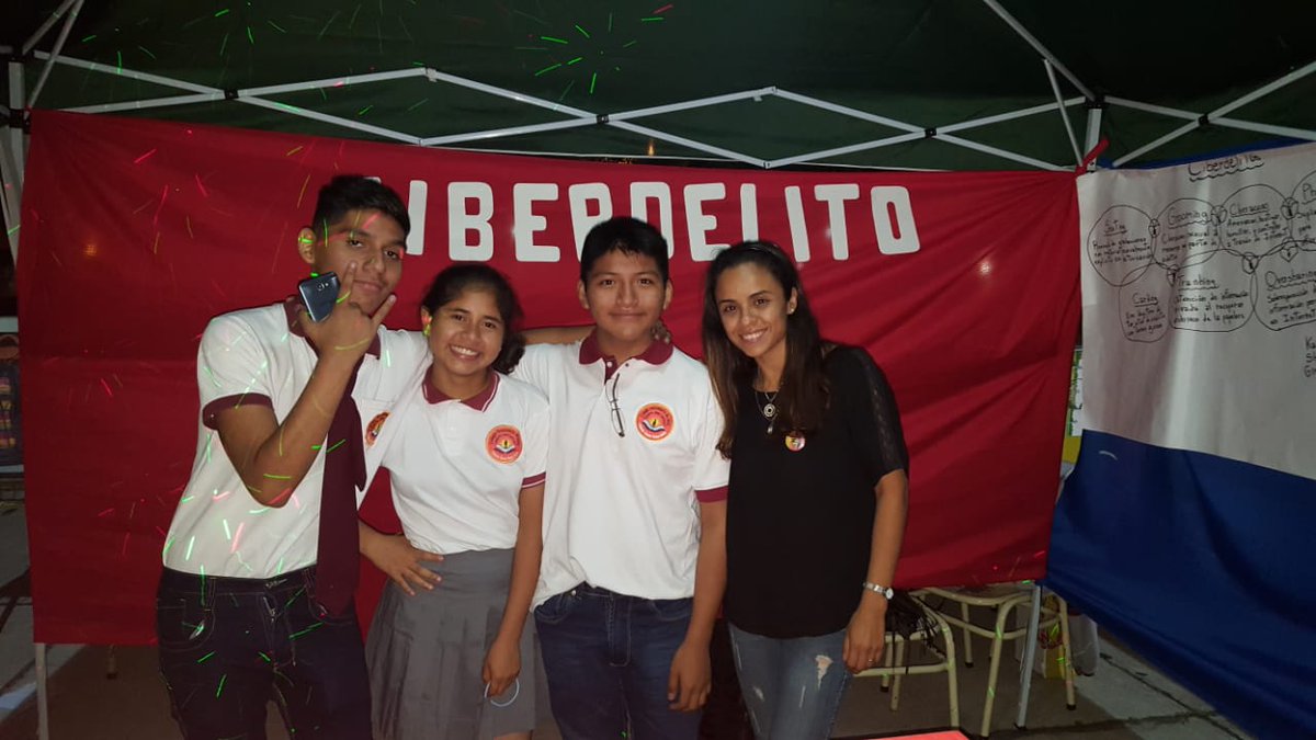 ColoniaEsa's tweet photo. #CPPSTEACOMPAÑA #CPPSenAccion #Colonia_Santa_Rosa #Colegio_5032 #Alberto_Juan_Lacroze #Equipo_ESA #Stand_de_Ciberdelitos @miguelisaok gracias por la visita, @UrtubeyJM @fguillesaavedra @aniberruezo @RangeonMartin @Walter_GarzonOk @MicaelaNicoloff https://t.co/2p4ya1ecQ9