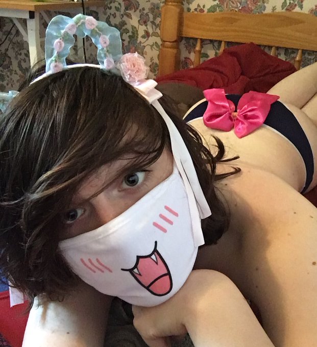 2 pic. Observe #trap #femboy #catboy https://t.co/32JAJPXli7