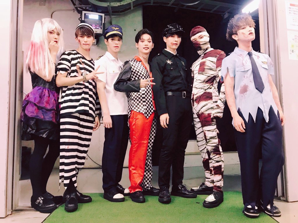 GayTarget's tweet image. Ya know what they say Halloween is gay Christmas