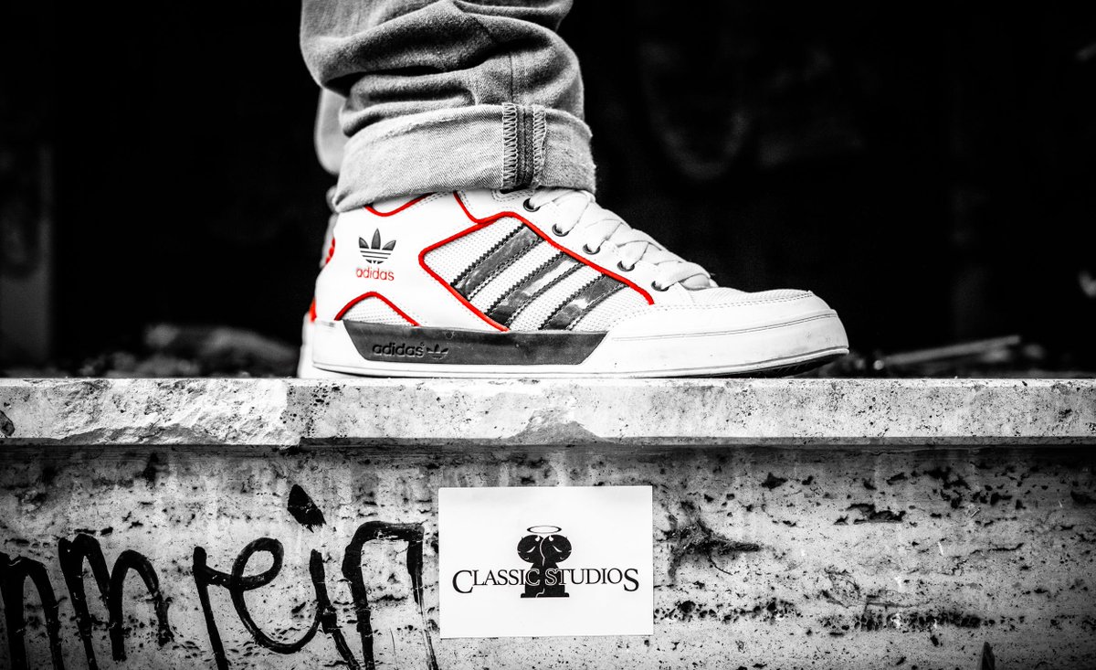 mikerohfon's tweet photo. #Adidas x @classic_studios 
#outdoor #sticker #hanau https://t.co/WgEQmtYuOw