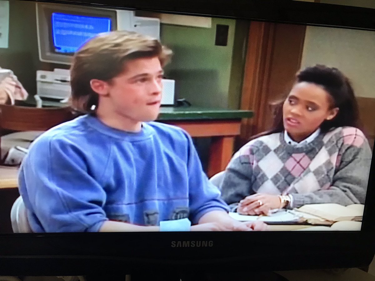 lauriew_author's tweet image. Brad Pitt on #HeadoftheClass  My Saturday is made!!