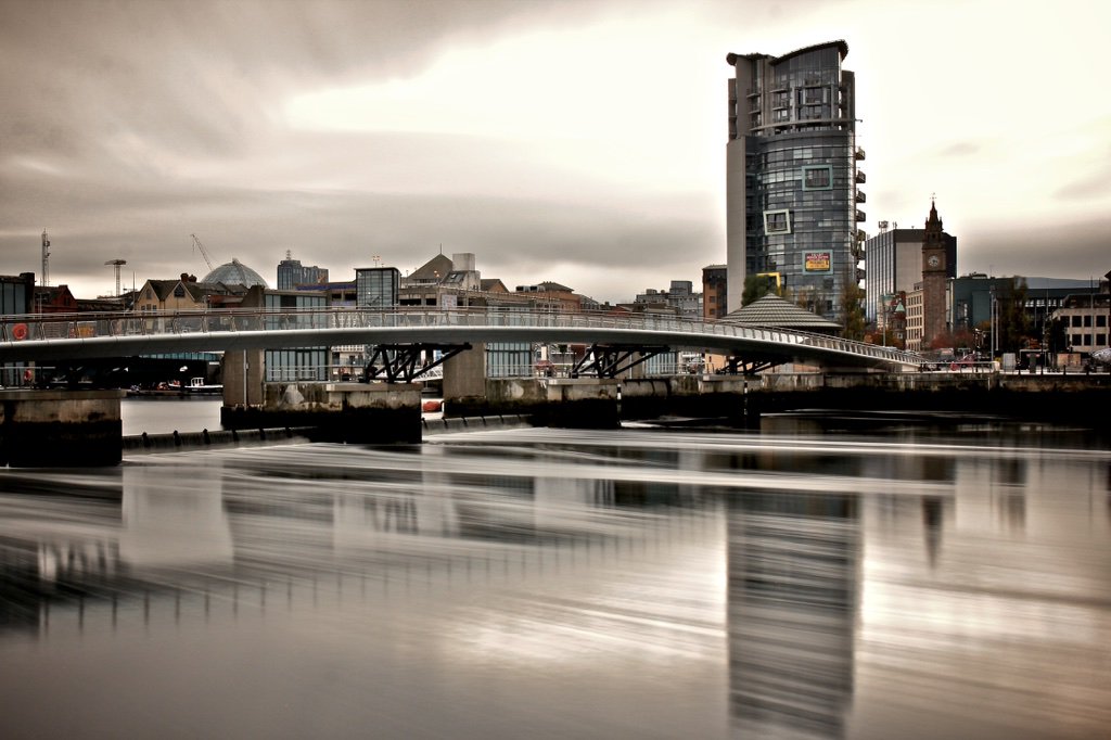 kgray_g's tweet photo. Grey sky and still waters today. @newslineweather @angie_weather @geoff_maskell @barrabest @WeatherCee @coolfm https://t.co/zl1qykThD2
