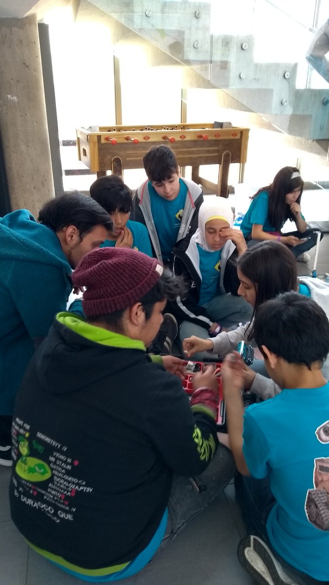 utnac's tweet photo. Colegio Costa Rica en el torneo regional #FLLChile 🤖 https://t.co/pRN2Pyu4VW