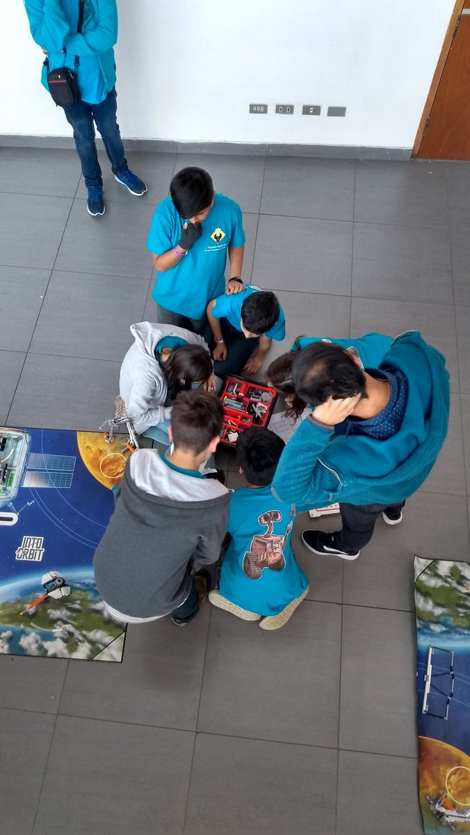 utnac's tweet photo. Colegio Costa Rica en el torneo regional #FLLChile 🤖 https://t.co/pRN2Pyu4VW