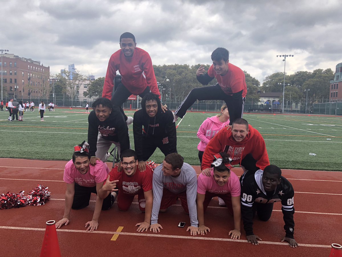 Hoboken2019's tweet photo. PowderPuff Cheerleaders! #Redwings2019 https://t.co/2GvBmr42WP