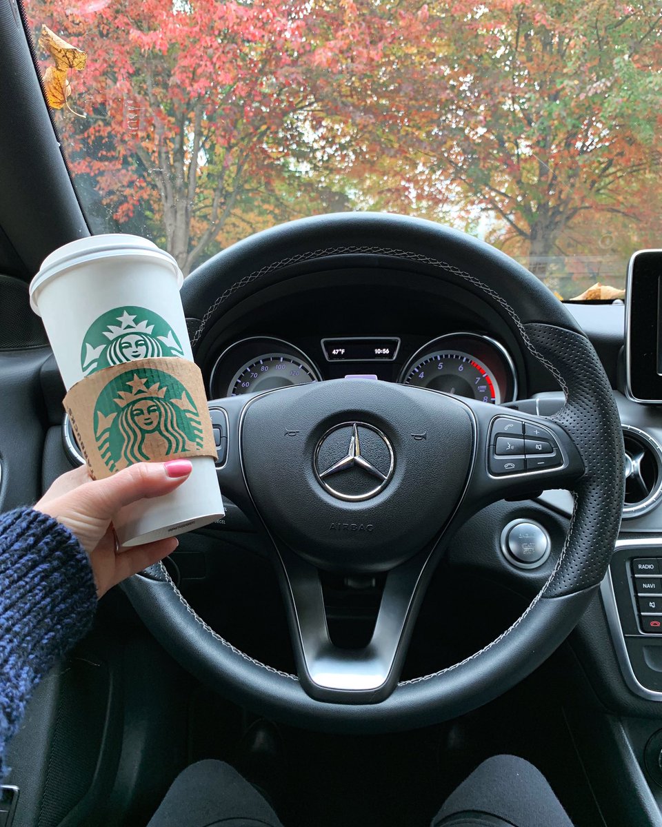 jameijune's tweet image. Falling leaves &amp;amp; 40 degrees 🍂☕️🚗 I love this Season so! 
@MercedesBenz @MercedesAMG @Starbucks #LadyDriven #FallDrive