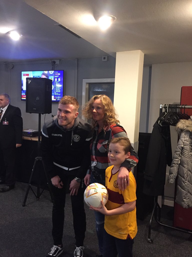 Thank you <a href="/MotherwellFC/">Motherwell FC</a> for a great day !!! Shame about the result ☹️