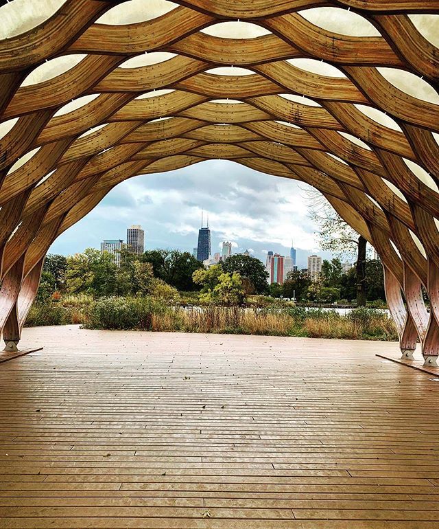 ipater's tweet photo. Chicago, why are you so pretty?
—
#chicago #chicagoland #skyline #skylineviews #autumn🍁 #fall #naturewalk #architecture #architecturephotography #chitown #chicagoisforlovers https://t.co/WCQal22CJH https://t.co/OaBlUTXjc6