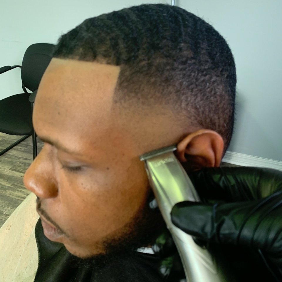 ShopTalkingWigg's tweet photo. High bald temp fade. #StyleSuite https://t.co/cjUn5MdD2T