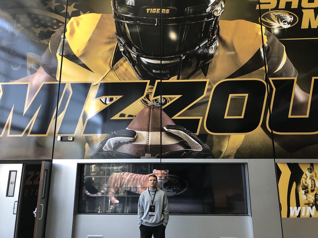 JaysFootball's tweet image. Blue Jay a Nathan Gray on game day visit to Mizzou today