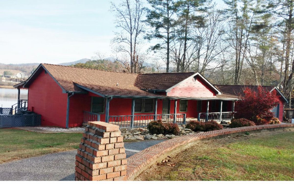 Re/Max Hiawassee (hiawaseebill) Twitter