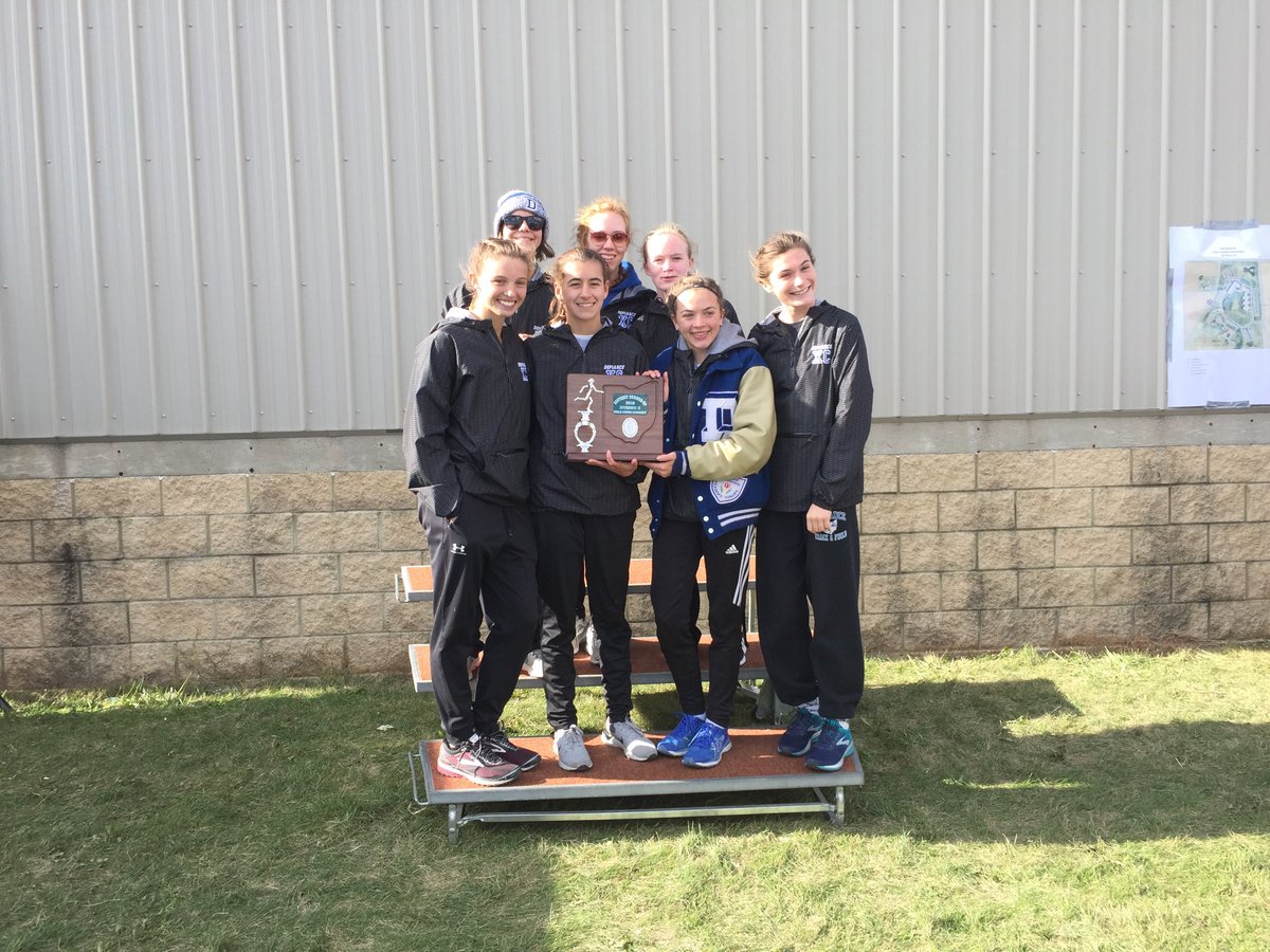 BulldogsBoss's tweet photo. Congratulations to @DHSgirlsCC on their District Runner up finished today! #rundogs https://t.co/rkpbsqfeT5