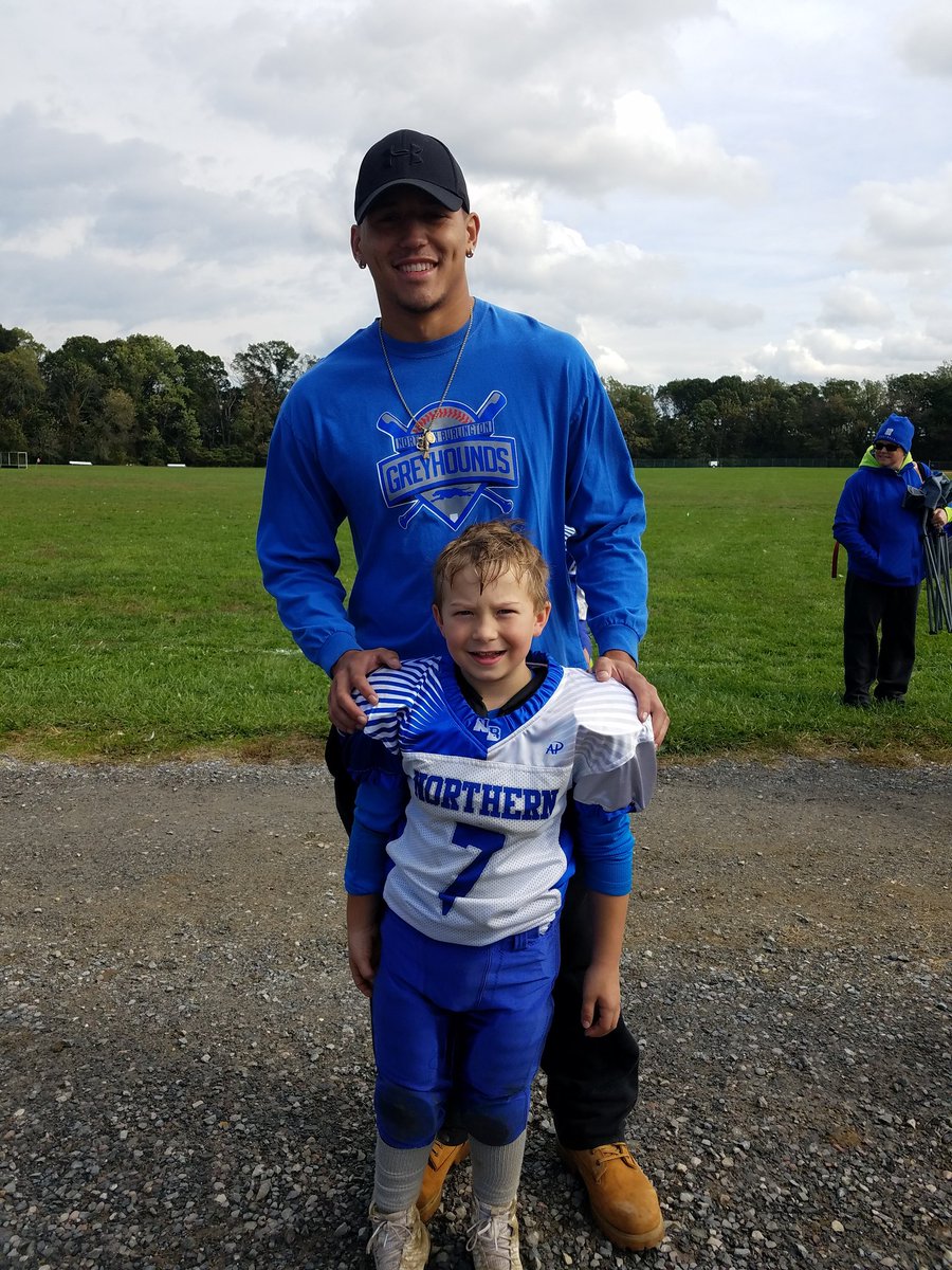 l4norway4's tweet photo. A huge shout out to @mesa_will! He may have graduated but still made time for my boys on his weekend home #nbcfamily #boysidiolizehim https://t.co/AJ1vsbk1GL