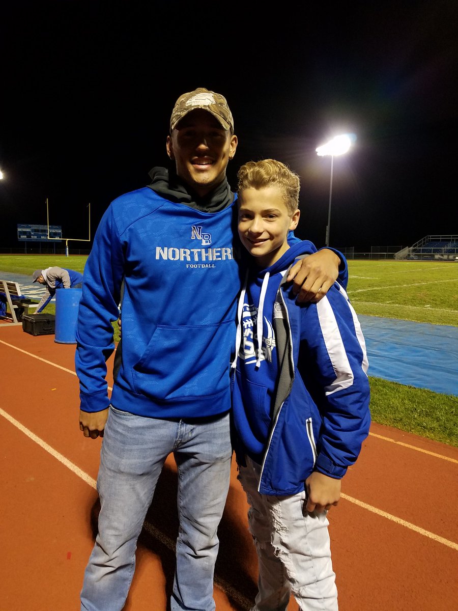 l4norway4's tweet photo. A huge shout out to @mesa_will! He may have graduated but still made time for my boys on his weekend home #nbcfamily #boysidiolizehim https://t.co/AJ1vsbk1GL