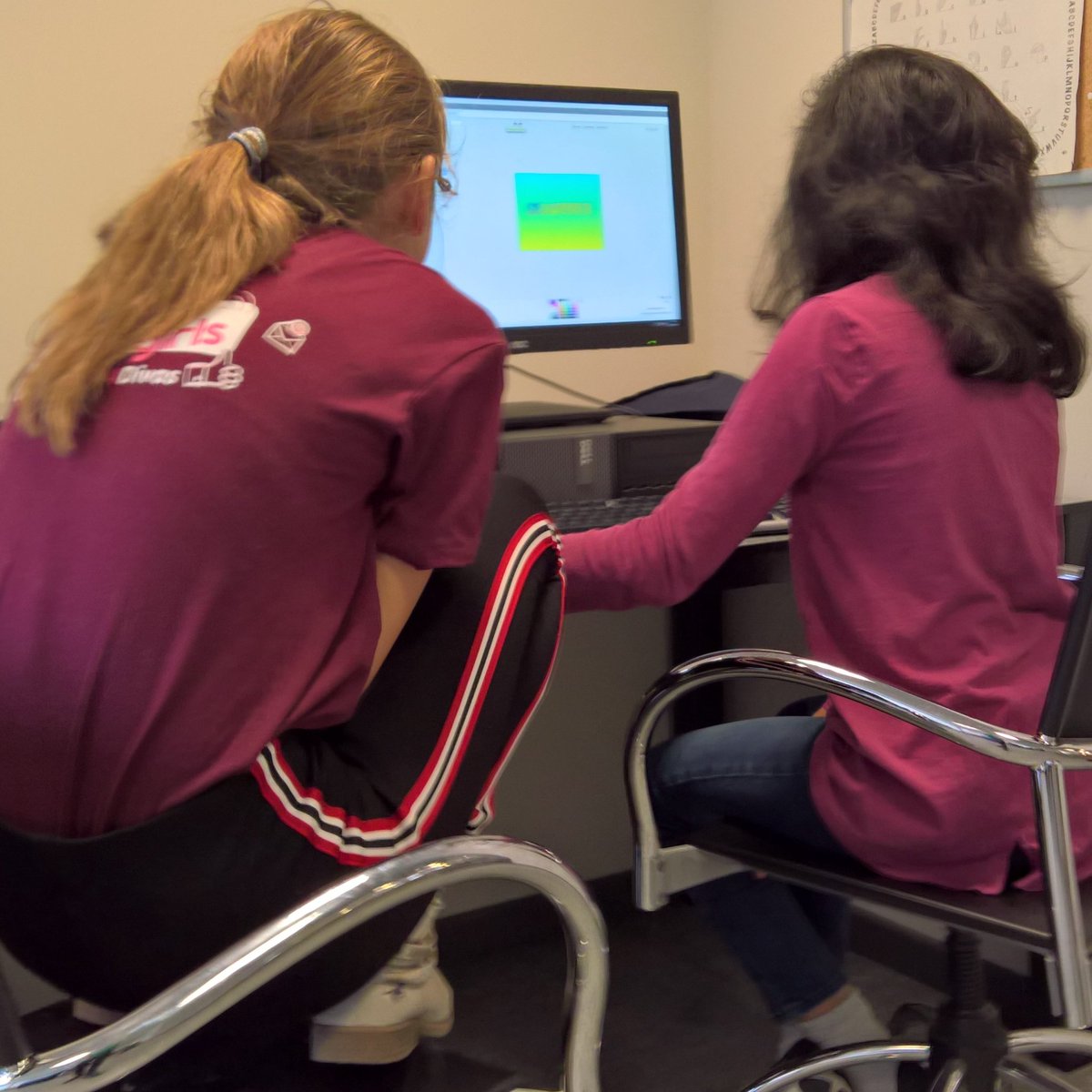 diederikkrols's tweet image. Above all, stay cool, my girls! And keep on programming... #coderdojobelgium