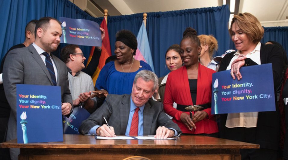 contrapuntovzla's tweet photo. Nueva York aprueba el registro del género 'X', además de 'hombre' y 'mujer' en documentos https://t.co/CkLm2BzIC2
#MundoCTP #21Oct #GeneroX #Controversial https://t.co/jJ0WPVmHAK