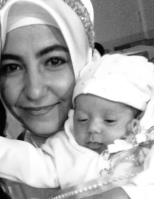 anlamiyoorsun's tweet photo. Ayşe öğretmen için twitterı YIKTIK
Binlerce twit attık KURTARDIK
Cezasının infazı yine ertelendi 👏

Peki ELİF AYDIN, 2 yaşındaki çocuğu ile 7Aydır Gebze cezaevinde tutuklu ve 7.5 Aylık HAMİLE sesini duyan yok. Onu savunan, onlarca avukat yok. Haber değeri bile yok! 😔 https://t.co/cuZCmuT9MR