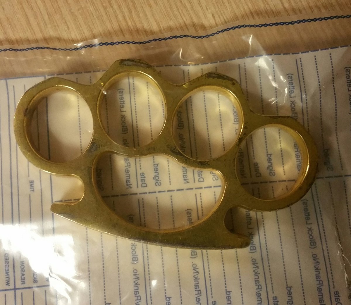 Chelm_LPT_C's tweet photo. The same male has also been arrested on suspicion of possession of Cannabis and Possession of an Off Wep (Knuckle Duster)
#OpOverwatch #Chelmsford #LPT #EssexPolice #Arrested #Custody #RoomWithoutAView https://t.co/UL1SCPMkDm