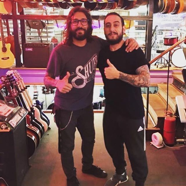 PABLOOLIVARES's tweet photo. Mi querido Fer Adamo 💥20 años de Metal 🇦🇷#Fastidio y #Halogena noches de giras interminables x el interior del país varios Cemento / MetalRockFestival etc mucha historia. Gracias x Dios por los amigos que siempre están. https://t.co/ZiAPYZPF0y https://t.co/SufS46RHHg