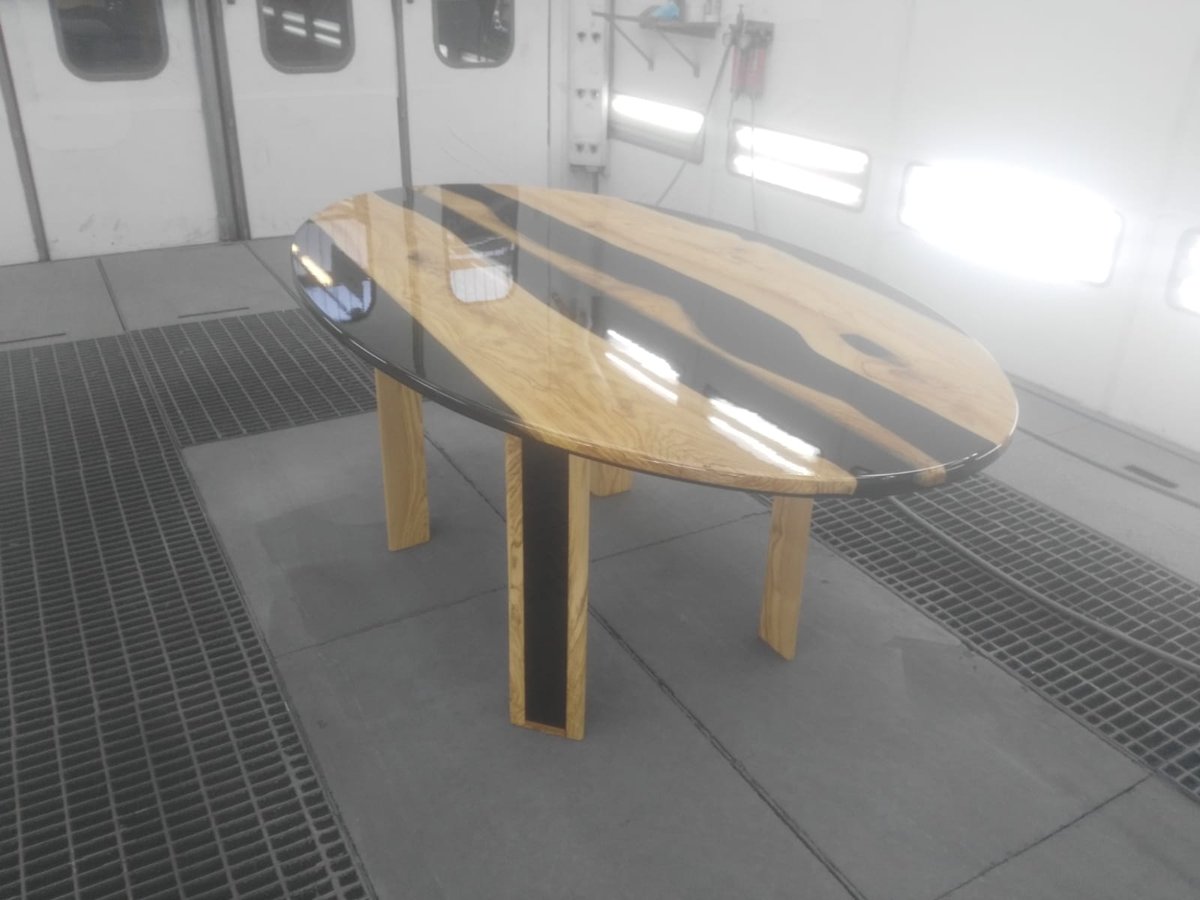 Tavolo In Legno E Resina Poolkemie Srl