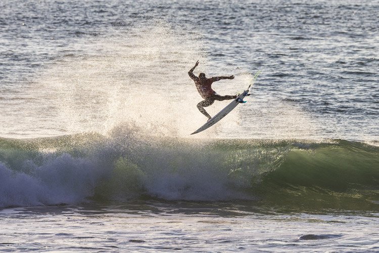 surfing hashtag on Twitter