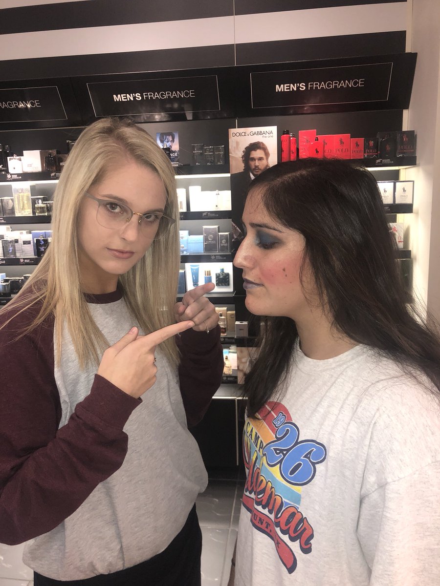 madi_moore23's tweet photo. You know who to hit up for all your formal occasions @_mollycondon_ https://t.co/QGCqbdjxWT