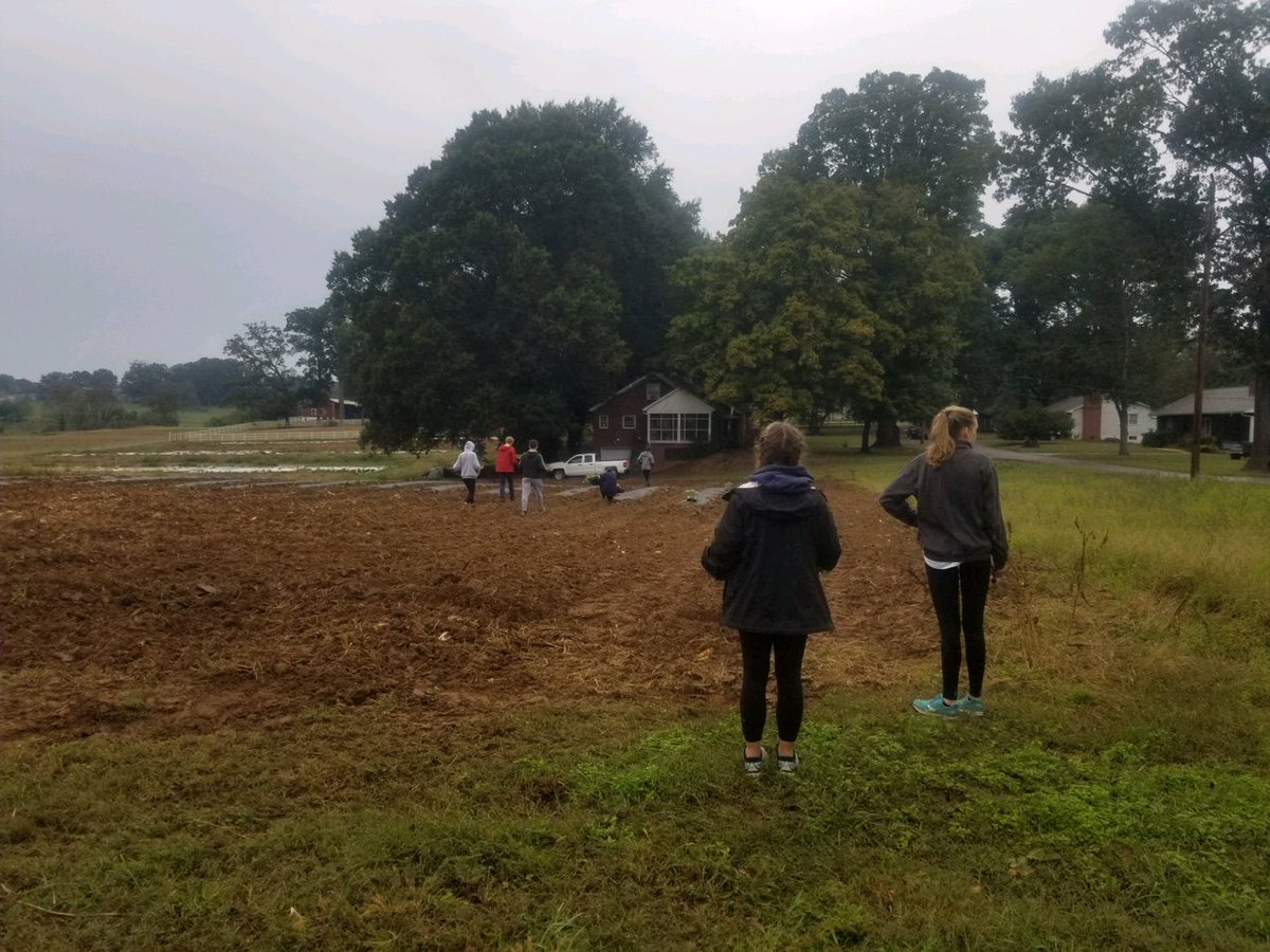 wsfcs's tweet photo. @CCwsfcs is launching its "Story of the Plate" today at Miracle Farm @Crossnore_SCH. Students have started fall planting in a community garden that will provide for the needy over the holidays! #collaboration #wsfcscv https://t.co/KJGLr5H8ix