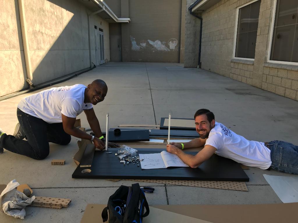 Bridgepoint_Ed's tweet photo. Today our employees and @AshfordU students participated in a club cleanup at the Boys &amp; Girls Clubs' Clairemont, San Diego, branch. We painted rooms, cleaned and scrubbed walls, painted blacktops, and gave the staff lounge a makeover! @BGCofGreaterSD #MyBPI https://t.co/OQnGdZ7QYW