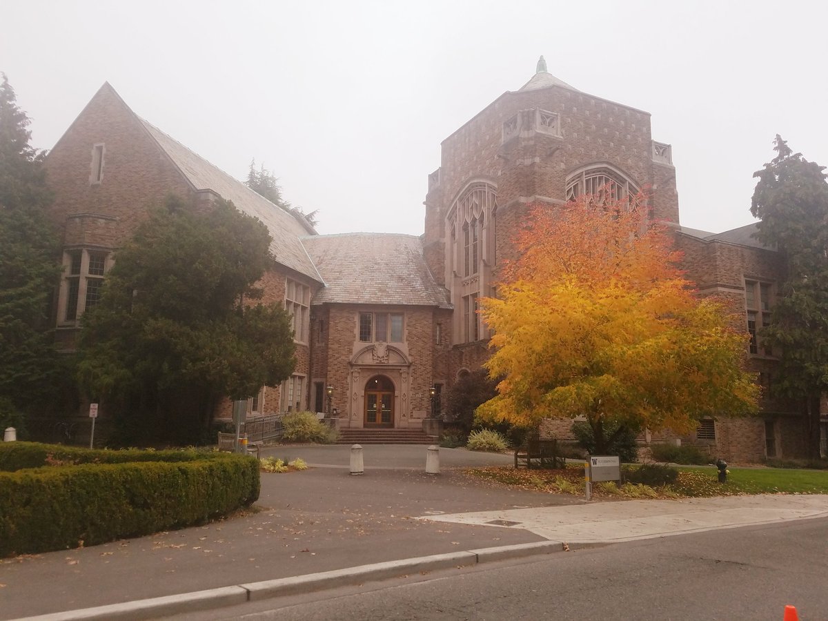 JennyMEvents's tweet image. Oh, UDub. Why are you so pretty?! #dubhacks