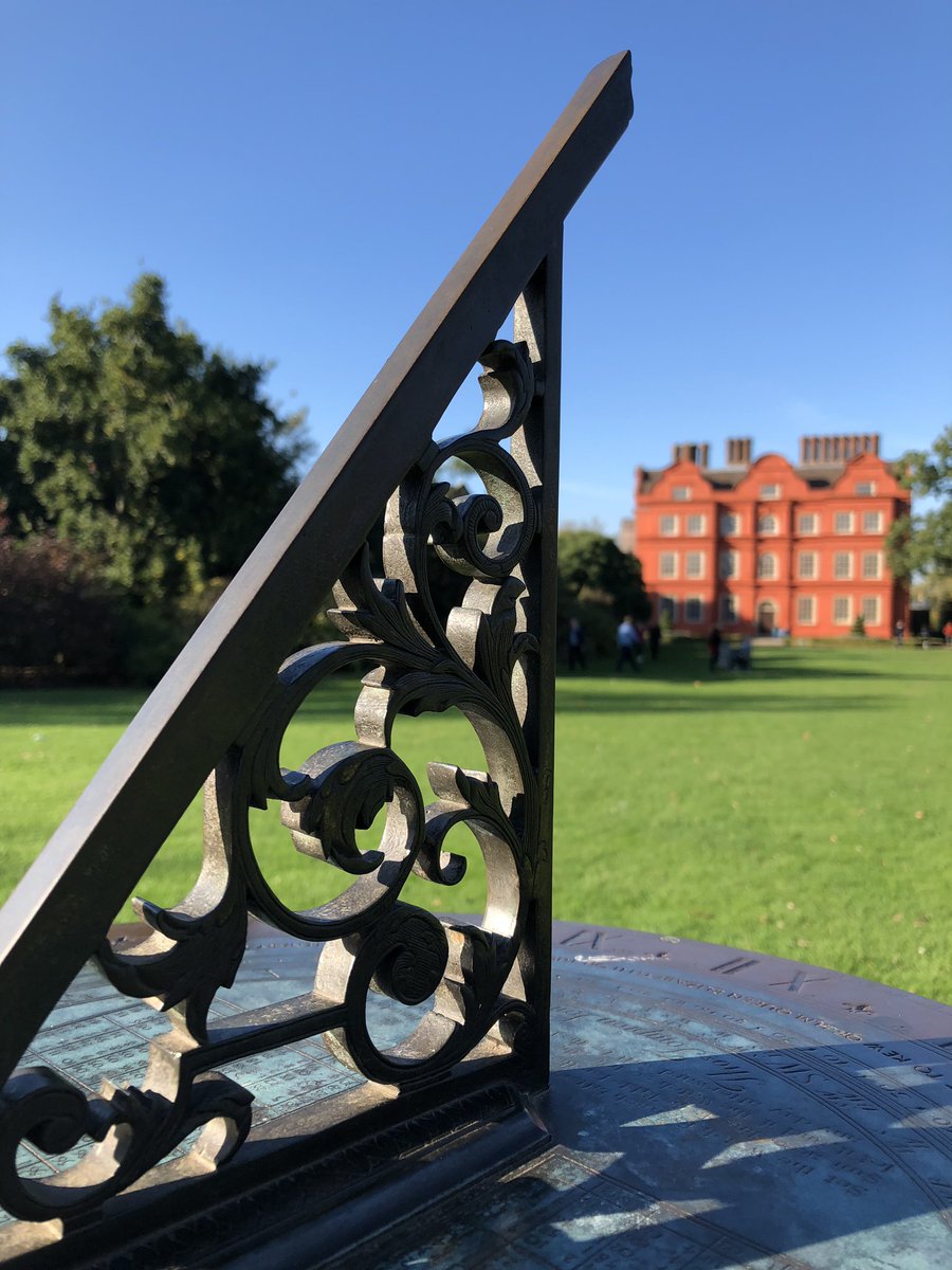 Sunny autumn day at Kew Palace. #palacephotos