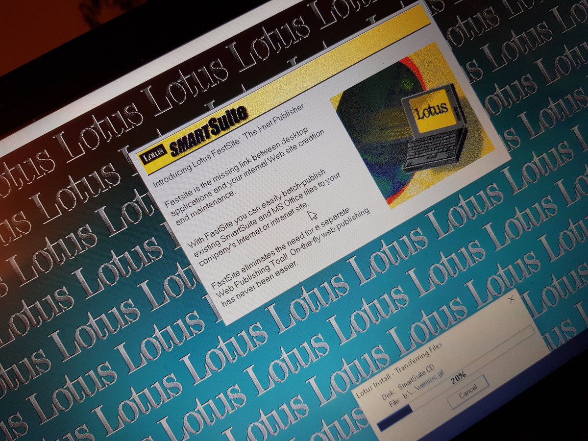 VonActor's tweet image. I&apos;ve just upgraded my Microsoft #Office95 to #Lotus #SmartSuite. Keeping it cutting edge. Init. #Microsoft