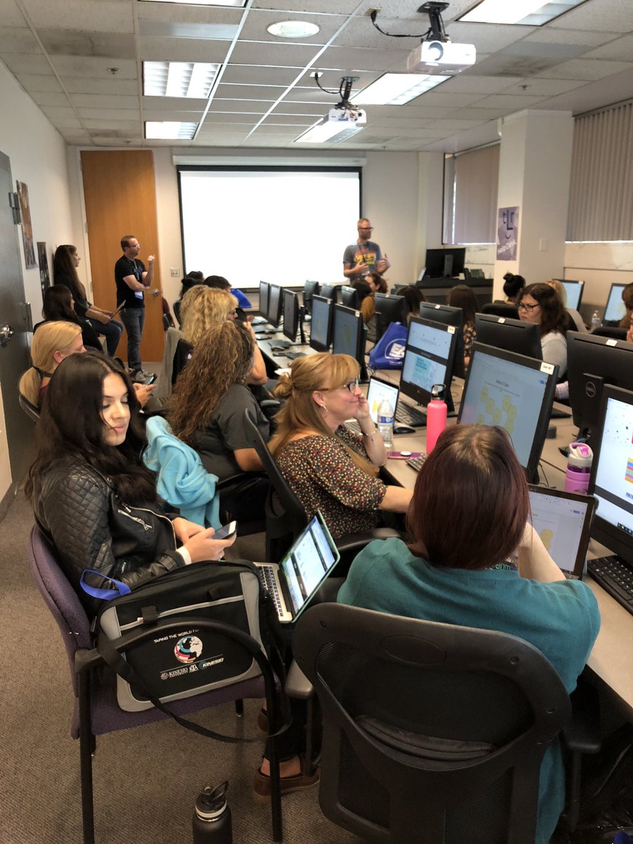 The <a href="/greggeilers/">Gregg Eilers</a> and <a href="/lukelhib/">luke hibbard</a> are integrating math and technology to a packed house at #MATHCON! <a href="/ScoeMATHCON/">MATHCON</a>