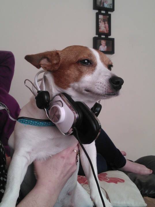 JynxyPie's tweet photo. Just chilling listening to @thisisheart @HeartNorthWest playing @ArianaGrande #radio #thisisheart #onelasttime https://t.co/6XHv6DE76T