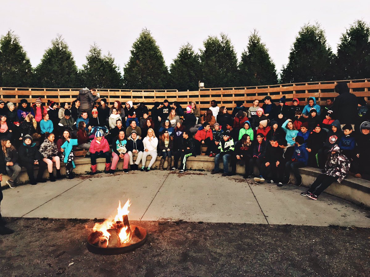 MrsOleksiuk's tweet photo. A night to remember ๐ฅ ๐ซ @Lockes22 #TimsCampFall2018 #Lockespride https://t.co/wMB7y9dy8l
