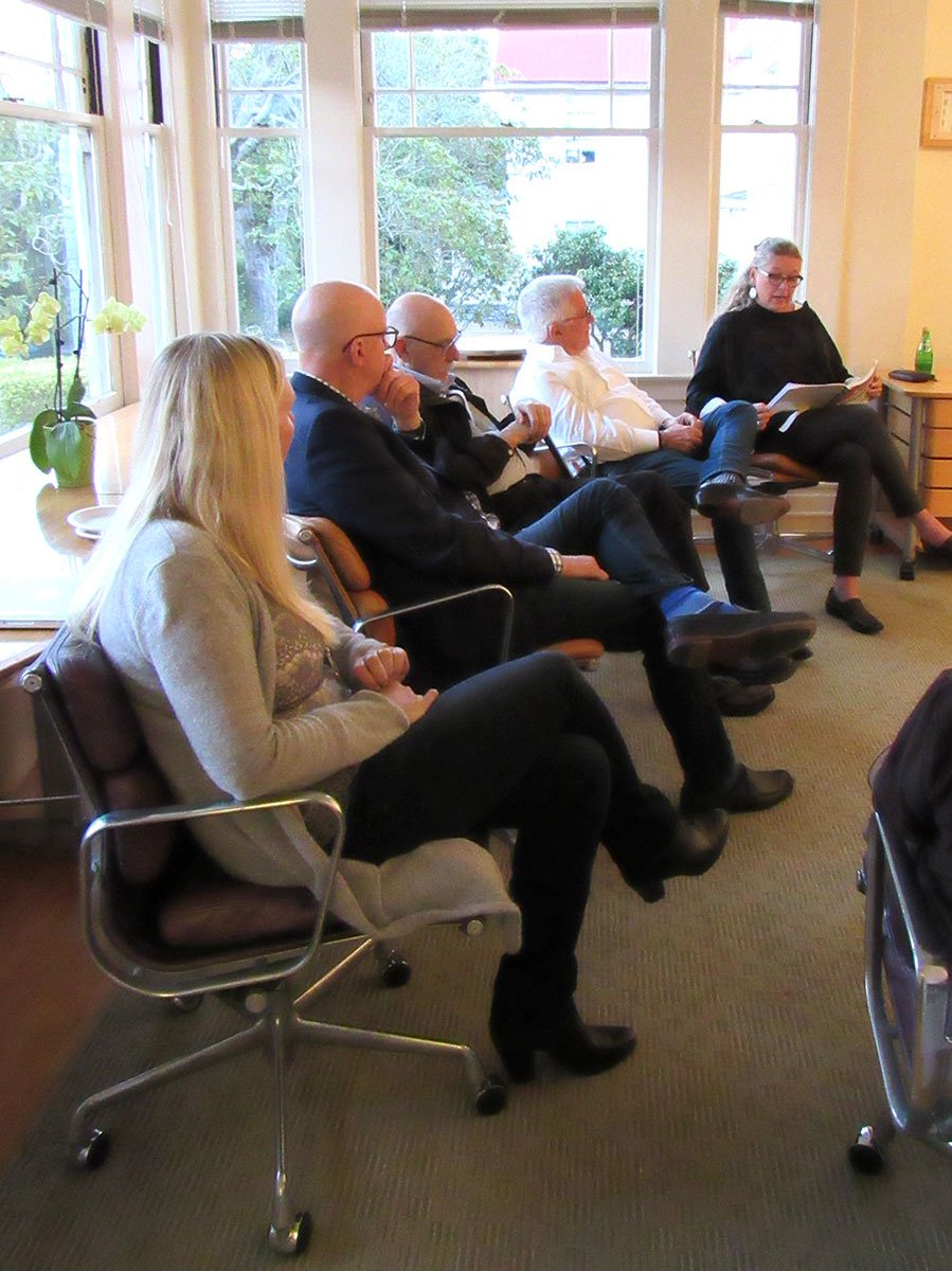 TheGroveConsult's tweet image. Photos from The Grove’s celebration of the release of Visual Consulting last night. tinyurl.com/y9sqx89b  @DavidSibbet @GiselaWendling #VisualConsulting #TheGrove #VisualFacilitationSeries