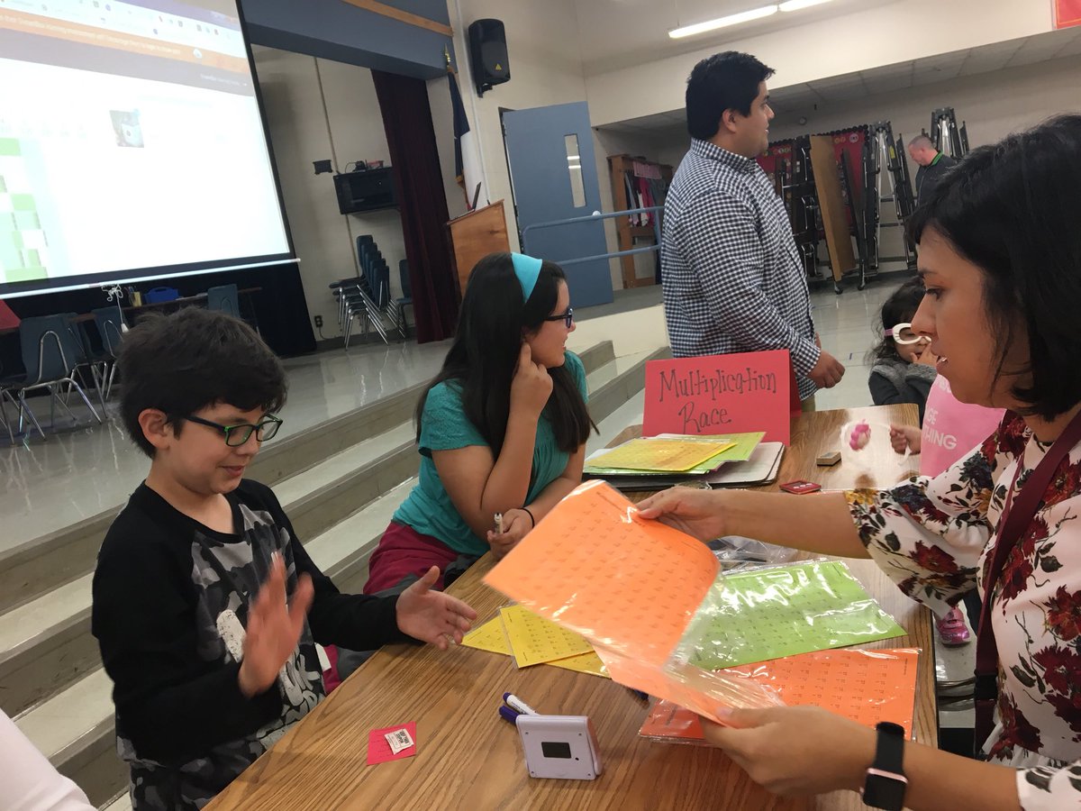 APSoliz's tweet photo. Math Night @NavarroLISD! Come join the fun! #NavProud #LockhartLeading https://t.co/HxThhpX0s9