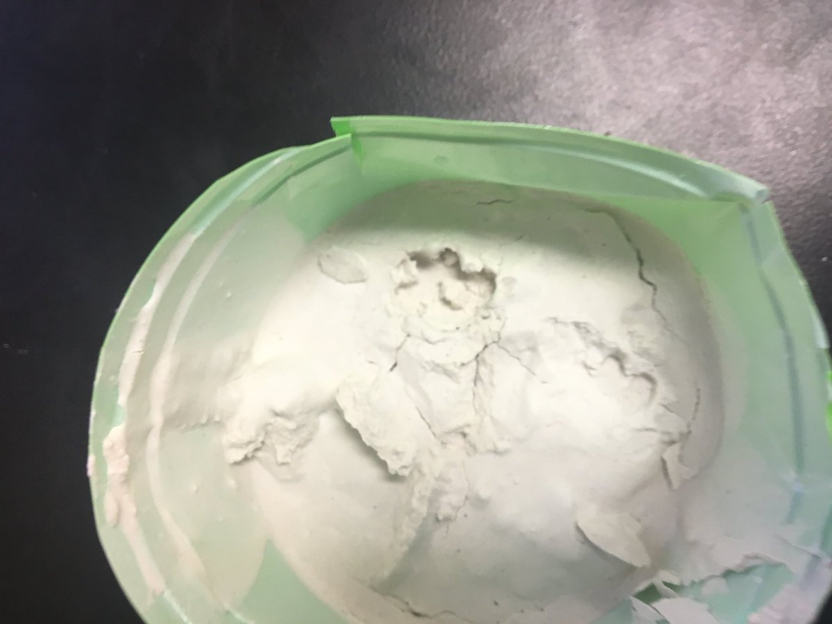 StepNoodles's tweet image. Changing states of matter &amp;amp; fossils in one lesson... oh yes we did! Kids loved seeing the plaster harden and get warmer as it became a solid. #sciencelabRULES @LangtreeCharter @CSUSAhq
