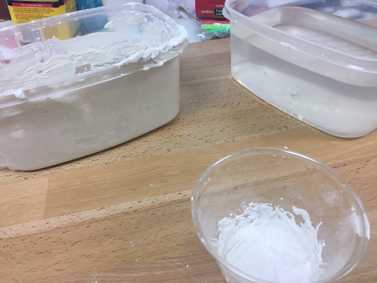 StepNoodles's tweet image. Changing states of matter &amp;amp; fossils in one lesson... oh yes we did! Kids loved seeing the plaster harden and get warmer as it became a solid. #sciencelabRULES @LangtreeCharter @CSUSAhq