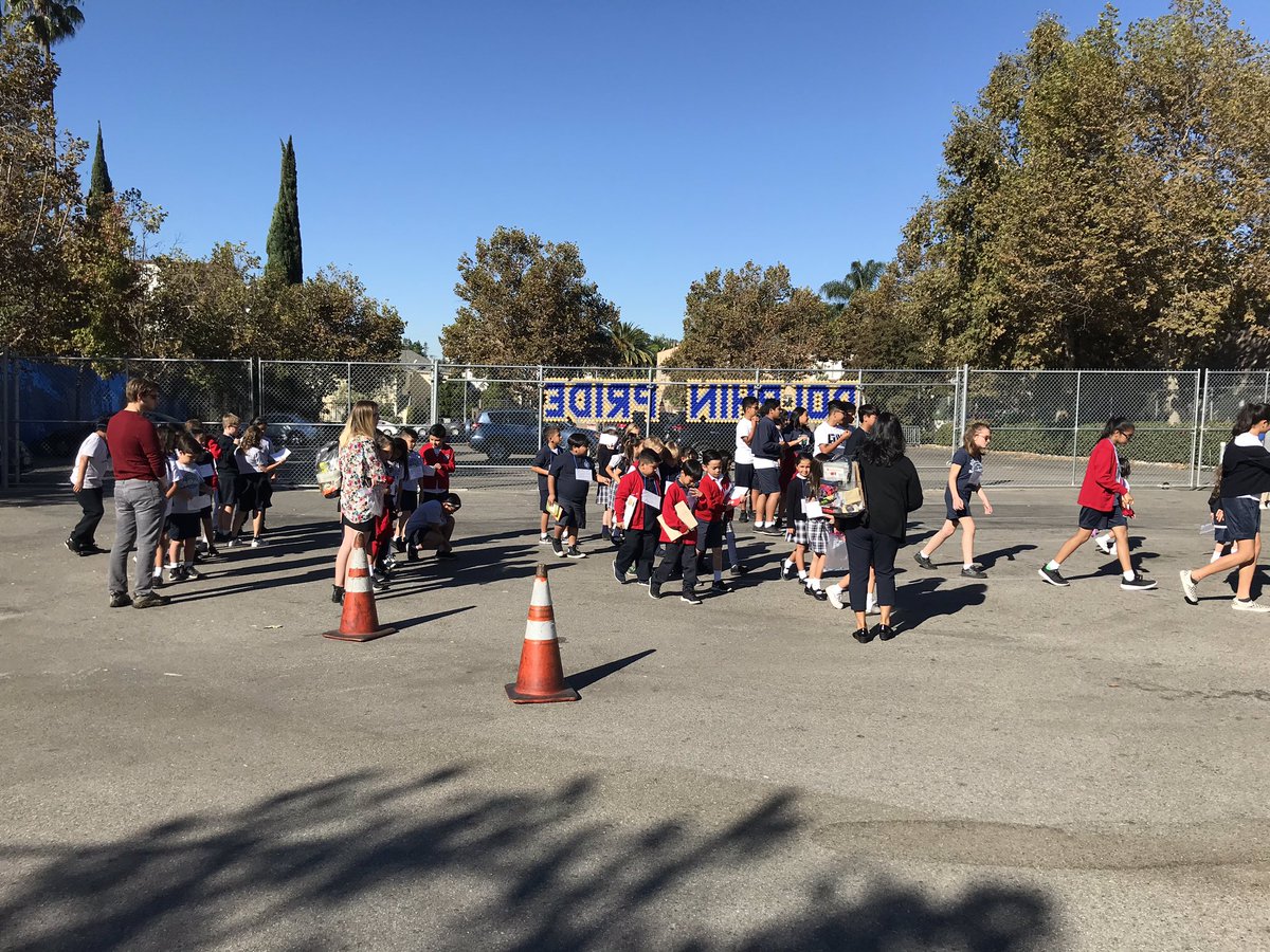 OMGCschool's tweet photo. #shakeout2018 https://t.co/dp6qBYO5Oq