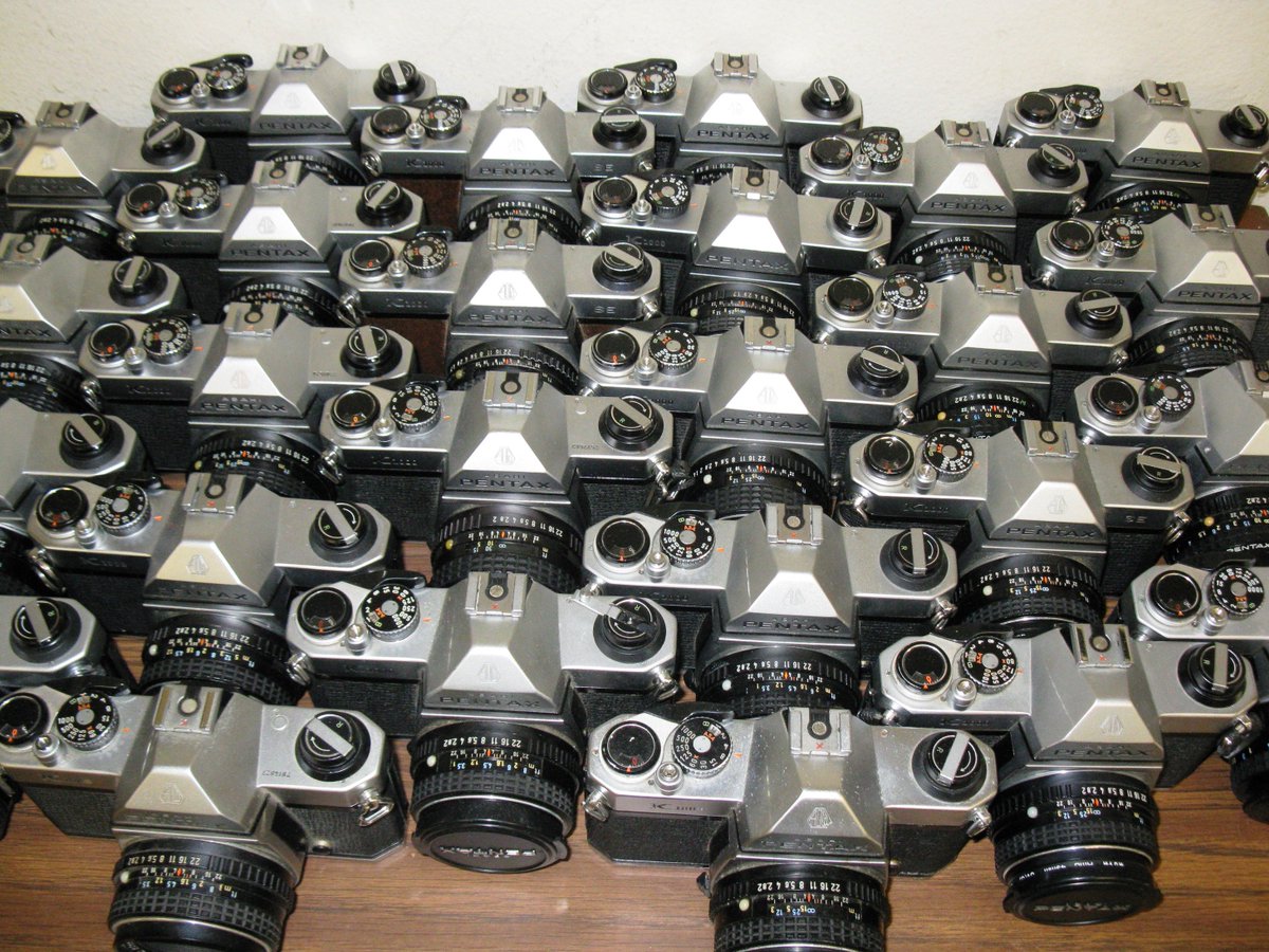 Ultrafineonline's tweet image. Hey! I've got a fever and the only prescription is more Cameras #shootfilm
#filmhotography #studentcamera #believeinfilm @filmdevelop @EMULSIVEfilm #photowarehouse