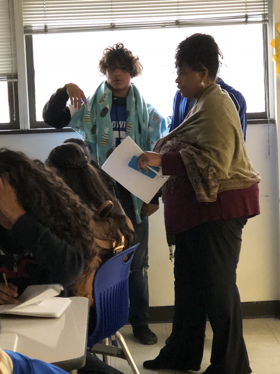 oso_new_tech's tweet photo. Freshmen sharing their knowledge with New Tech coach Gaylen Brannon. @newtechnetwork @scottgray77 https://t.co/Iqx30KJYop