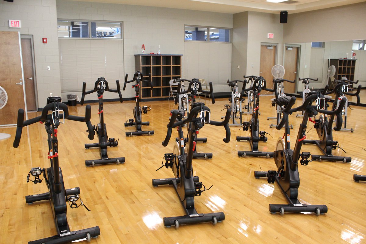 MSU_RecWellness's tweet photo. We are so excited about our brand new spin bikes for our Spin and Cycling group fitness classes! Come to a class soon and try them out! 🚴🏽‍♂️ #GOREC https://t.co/Cd2MCDBWA0