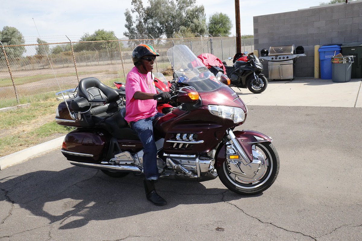 TheKatzphx's tweet photo. Throwback Thursday | Back when the OG Big "O" (RIP) used to pull up to The Katz' Clubhouse. #tkphx #tkmc #motorcycleclub #phoenix #48 #rip https://t.co/t3ObVJJ36v