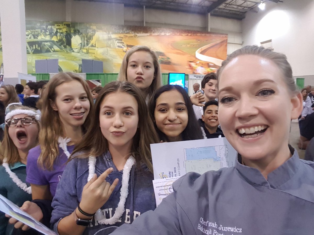 HVACTC's tweet photo. My partner in crime, @Bakingchefjay ran into some of our #BakingSummerCamp students...sorry I missed you all! https://t.co/B6BjuU9d9x