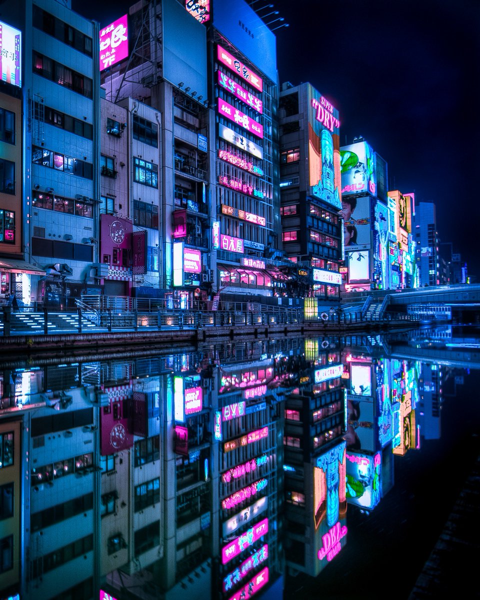 LunaticWeeb's tweet photo. Colorful nights in Tokyo • by @TokyoLuv https://t.co/Qw052osMC1