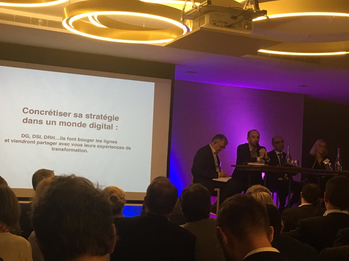 maria_kitanova's tweet photo. Concrétiser sa stratégie dans un monde Digital  #Acoss et @AmgharYannG témoigne à côté de @Total @Orange_France @AG2RLAMONDIALE et @EDFofficiel https://t.co/3qNZQSmn8L