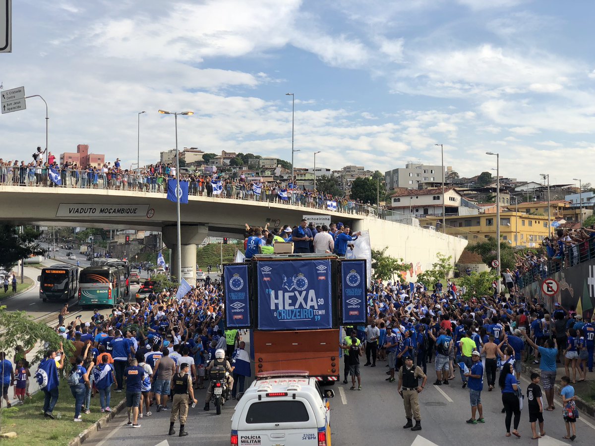 samuelvenancio's tweet photo. O céu ajudou #QuintaAzul #Hexa https://t.co/BBPSkm0dpX